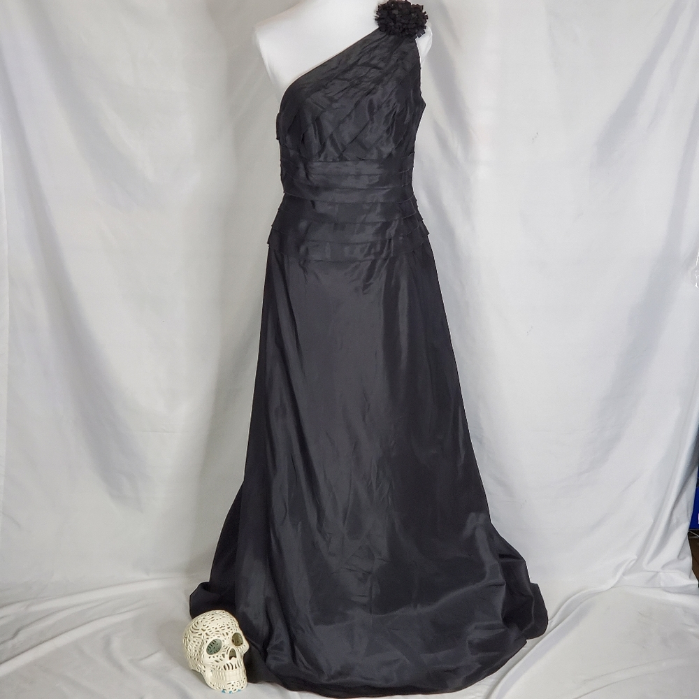 ☆Black 100%silk evening gown size 12 by Liancarlo Couture for SAKS Fifth Avenue…
